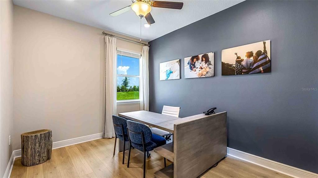 Active With Contract: $585,990 (4 beds, 3 baths, 2756 Square Feet)