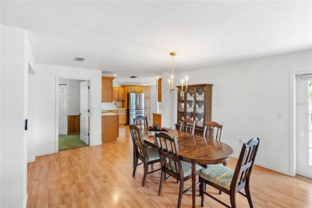 For Sale: $2,000,000 (4 beds, 3 baths, 2467 Square Feet)