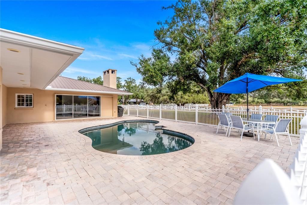 For Sale: $2,000,000 (4 beds, 3 baths, 2467 Square Feet)