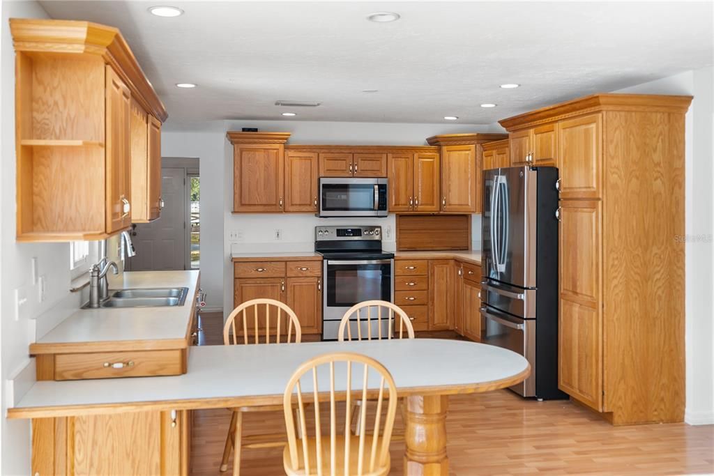 For Sale: $2,000,000 (4 beds, 3 baths, 2467 Square Feet)