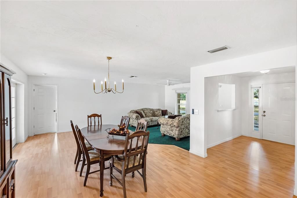 For Sale: $2,000,000 (4 beds, 3 baths, 2467 Square Feet)