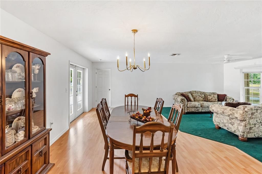 For Sale: $2,000,000 (4 beds, 3 baths, 2467 Square Feet)