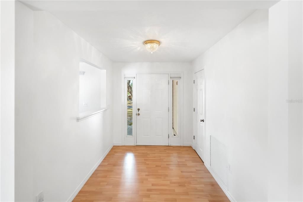 For Sale: $2,000,000 (4 beds, 3 baths, 2467 Square Feet)