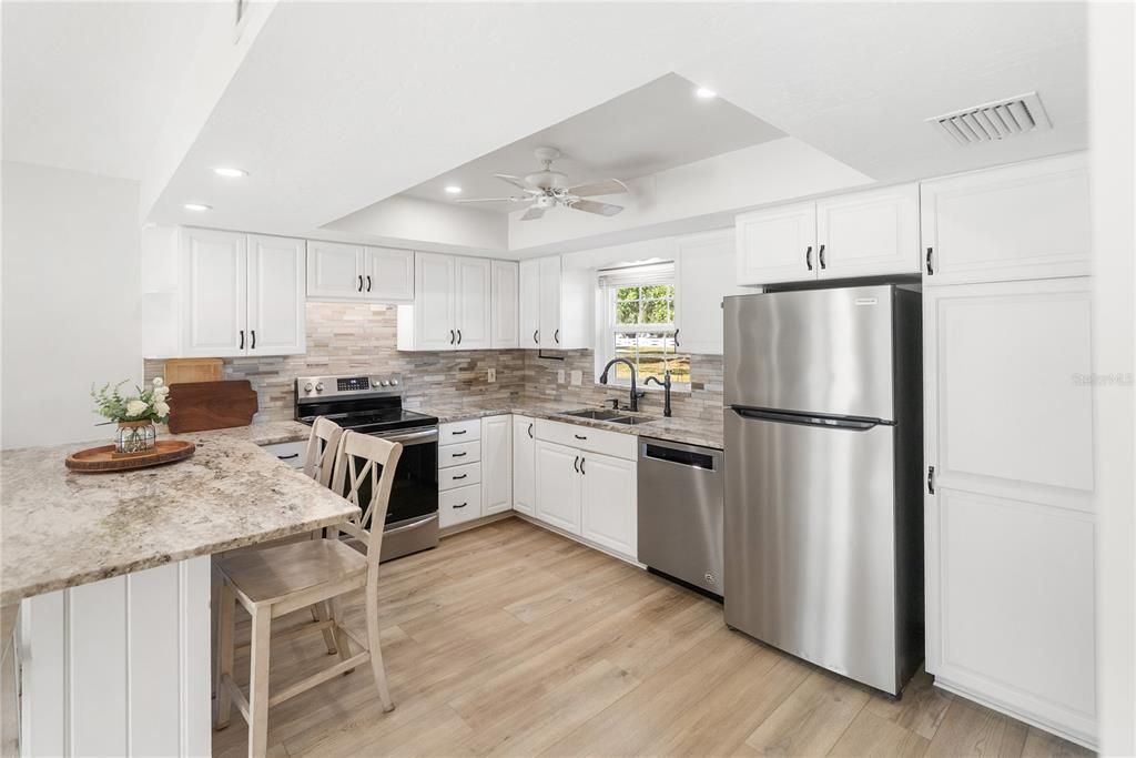 For Sale: $2,000,000 (4 beds, 3 baths, 2467 Square Feet)