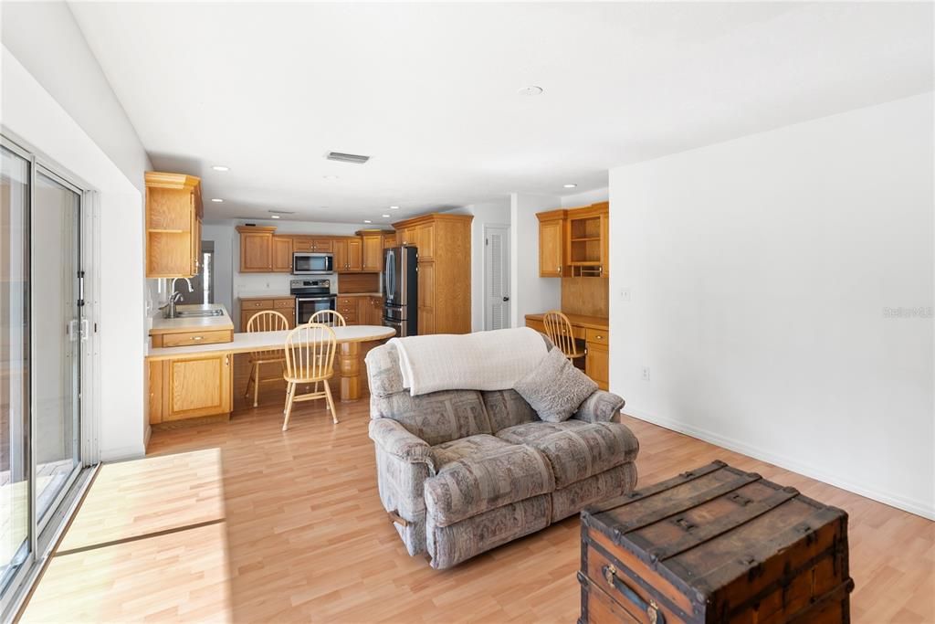 For Sale: $2,000,000 (4 beds, 3 baths, 2467 Square Feet)