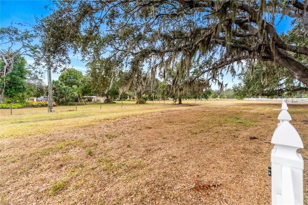 For Sale: $2,000,000 (4 beds, 3 baths, 2467 Square Feet)