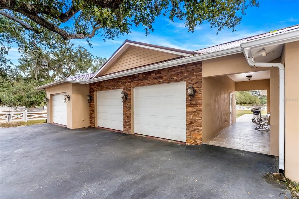 For Sale: $2,000,000 (4 beds, 3 baths, 2467 Square Feet)