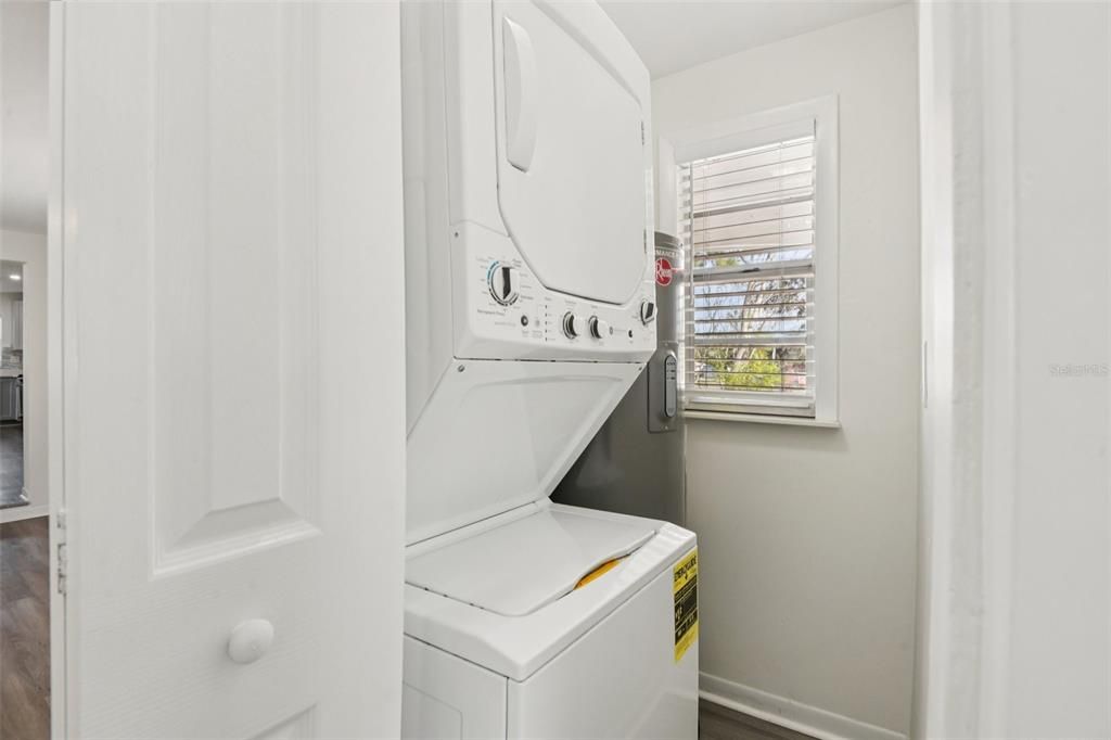 待售: $280,000 (3 贝兹, 1 浴室, 1346 平方英尺)