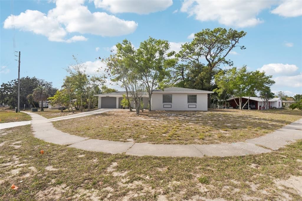 待售: $280,000 (3 贝兹, 1 浴室, 1346 平方英尺)