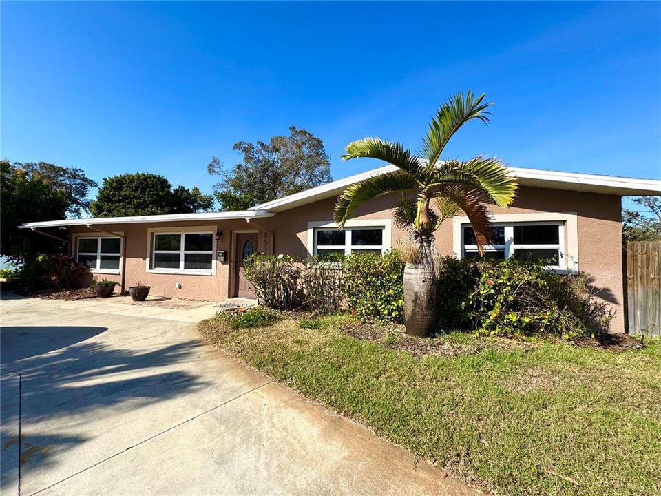 出租: $3,200 (4 贝兹, 2 浴室, 1485 平方英尺)