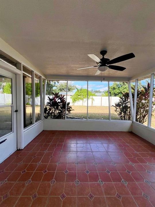 出租: $3,200 (4 贝兹, 2 浴室, 1485 平方英尺)