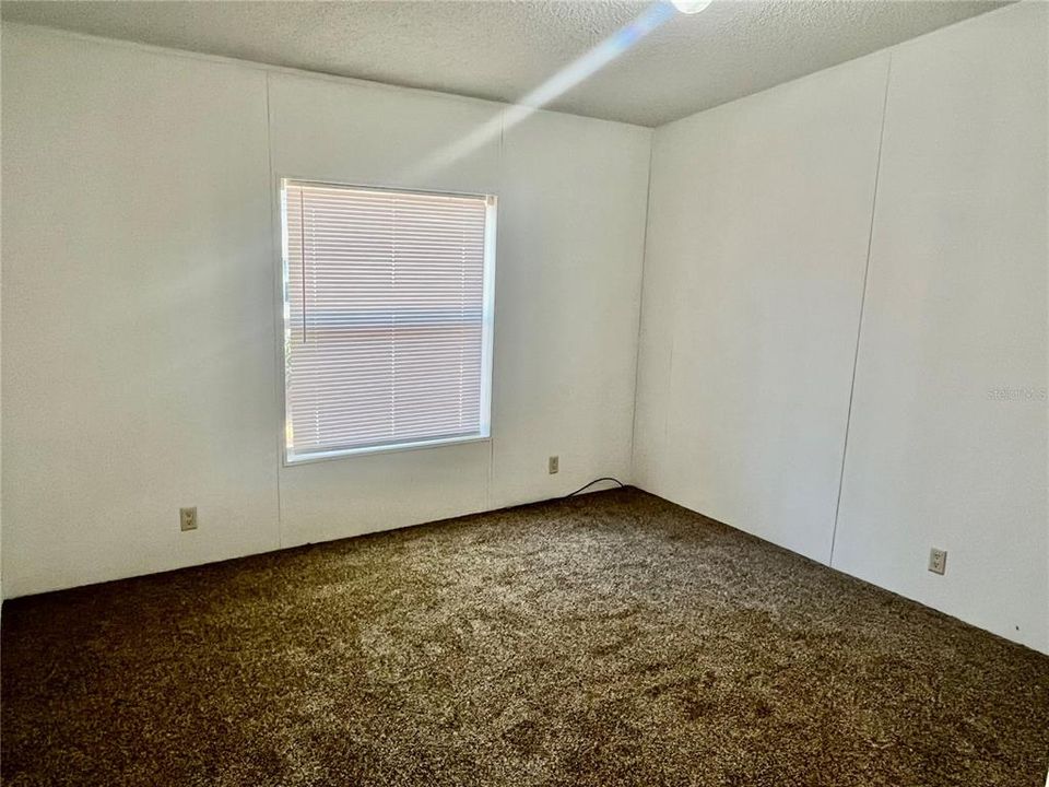 Activo con contrato: $149,900 (3 camas, 2 baños, 1296 Pies cuadrados)
