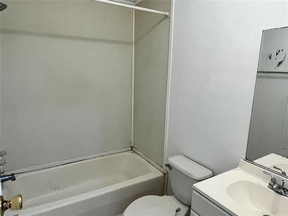Activo con contrato: $149,900 (3 camas, 2 baños, 1296 Pies cuadrados)