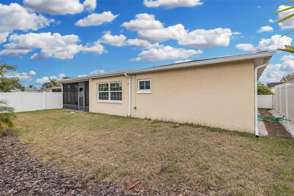 待售: $287,000 (3 贝兹, 2 浴室, 1365 平方英尺)