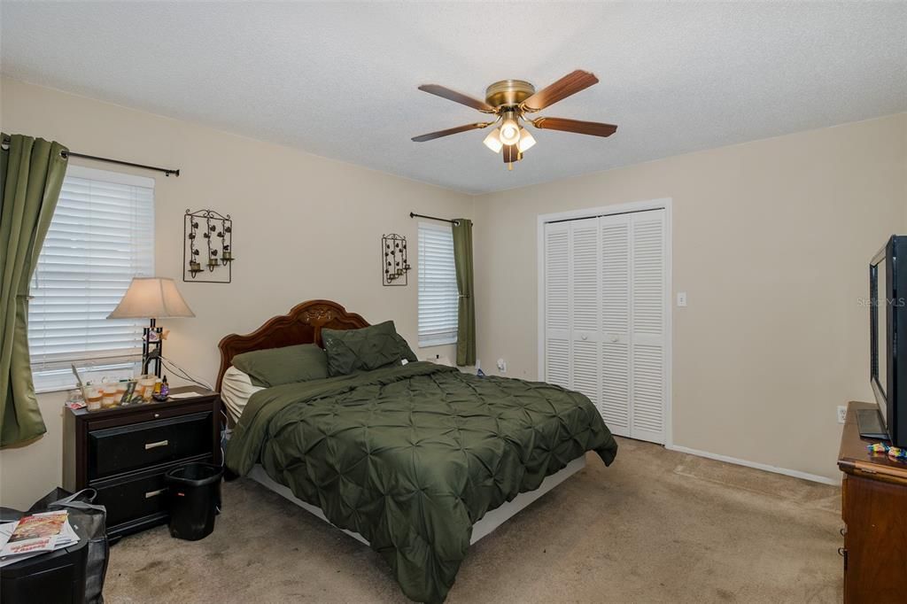 待售: $287,000 (3 贝兹, 2 浴室, 1365 平方英尺)