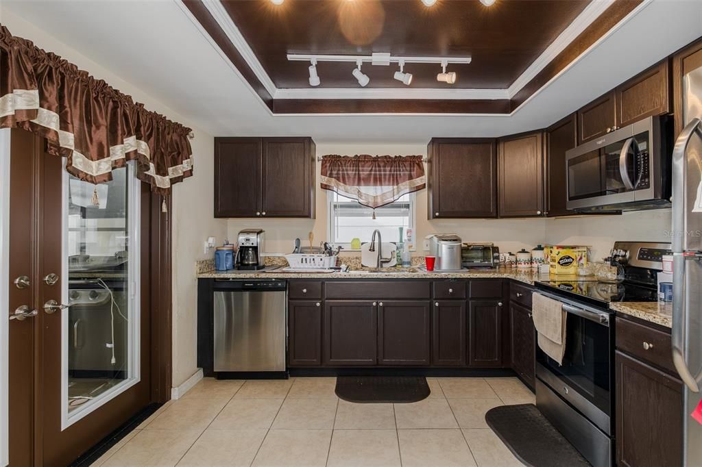 待售: $287,000 (3 贝兹, 2 浴室, 1365 平方英尺)