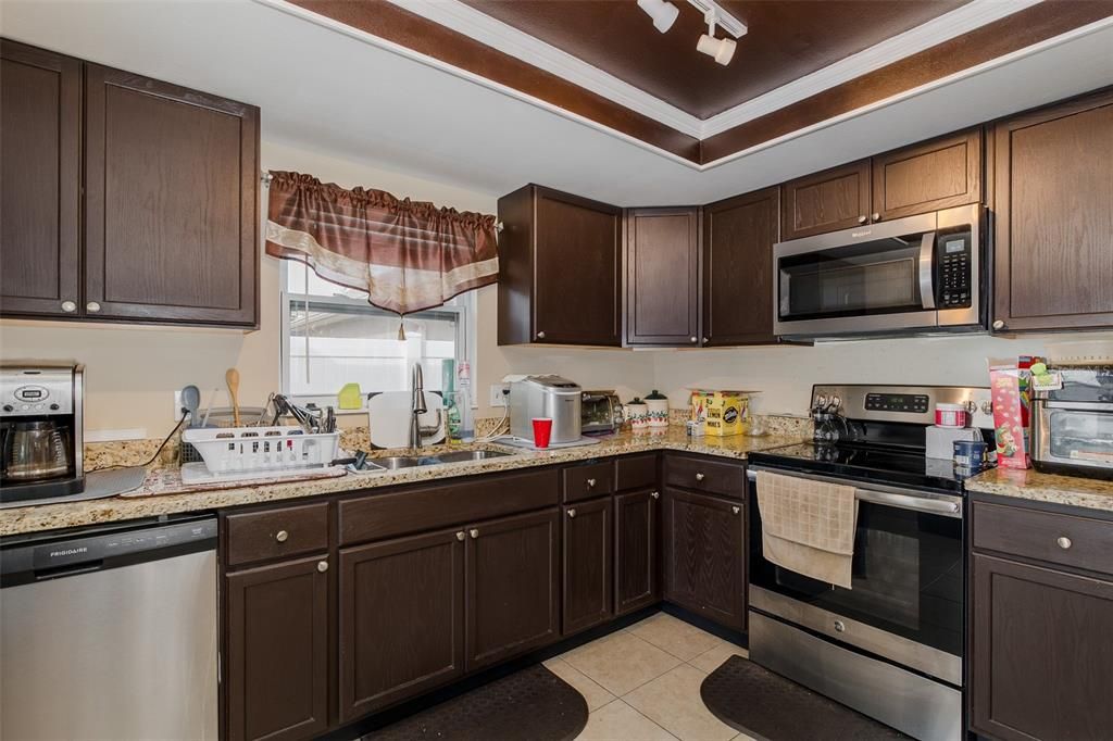 待售: $287,000 (3 贝兹, 2 浴室, 1365 平方英尺)