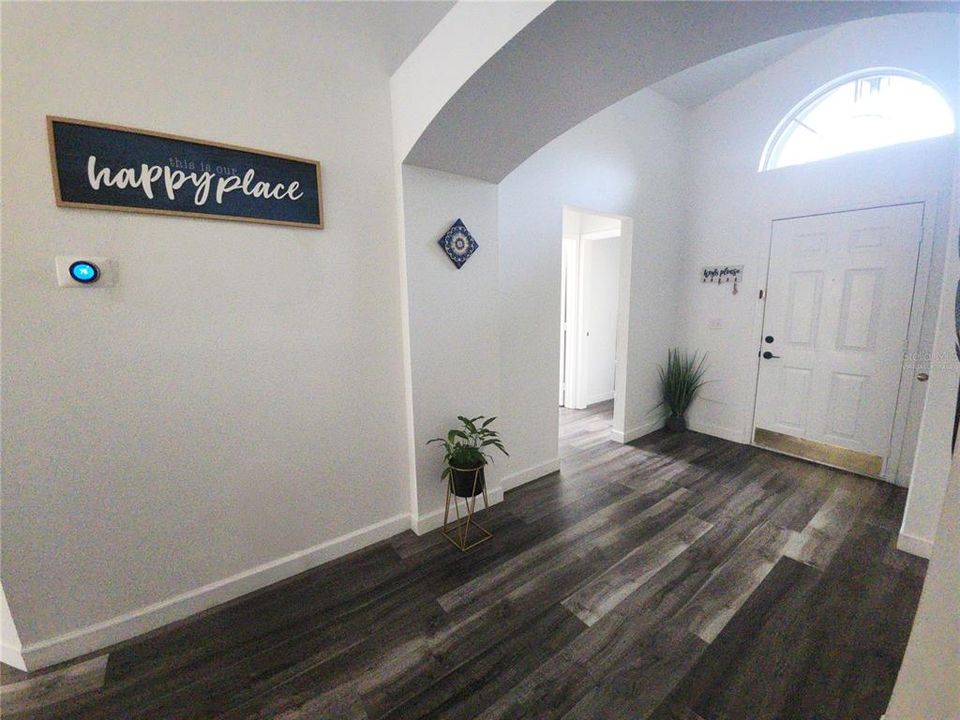 待售: $349,000 (4 贝兹, 2 浴室, 1496 平方英尺)