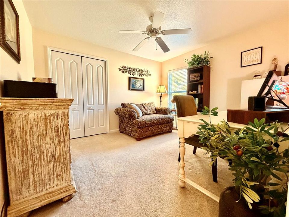 待售: $520,000 (4 贝兹, 3 浴室, 2438 平方英尺)