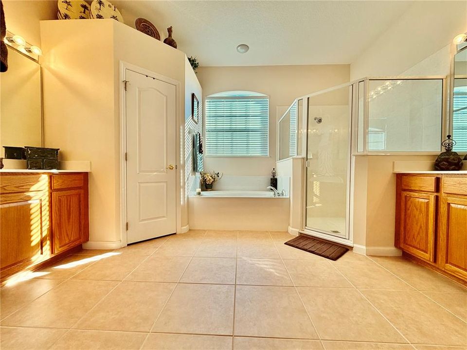 待售: $520,000 (4 贝兹, 3 浴室, 2438 平方英尺)