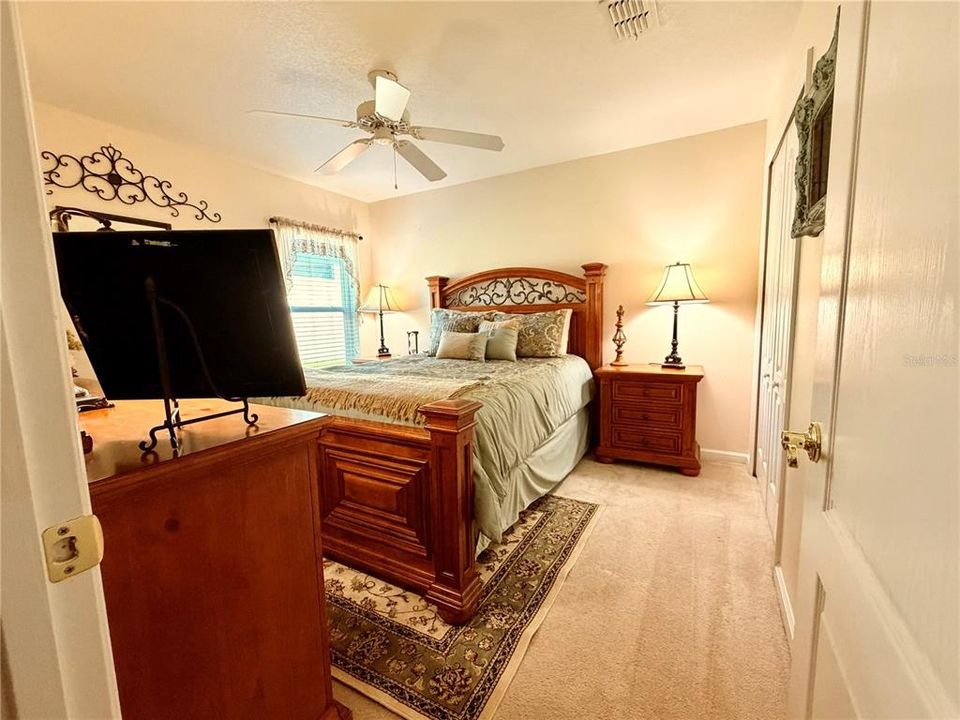 待售: $520,000 (4 贝兹, 3 浴室, 2438 平方英尺)