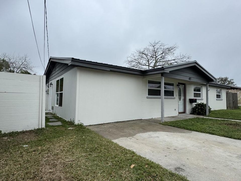 待售: $239,999 (4 贝兹, 2 浴室, 1333 平方英尺)