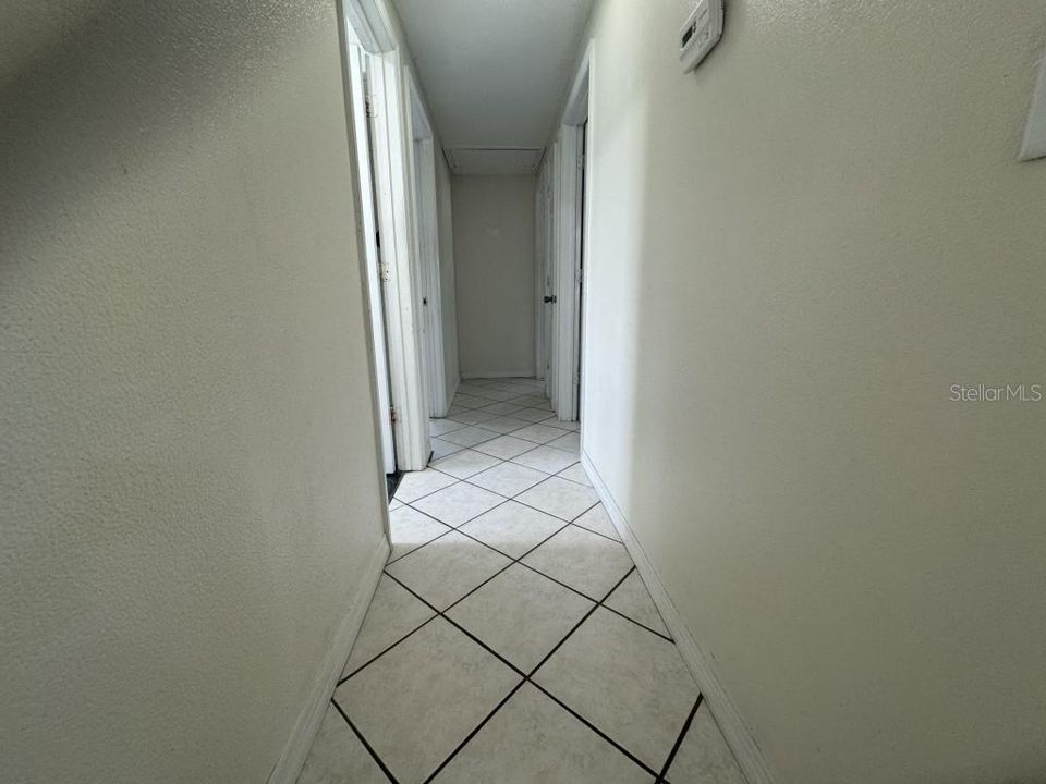 待售: $239,999 (4 贝兹, 2 浴室, 1333 平方英尺)