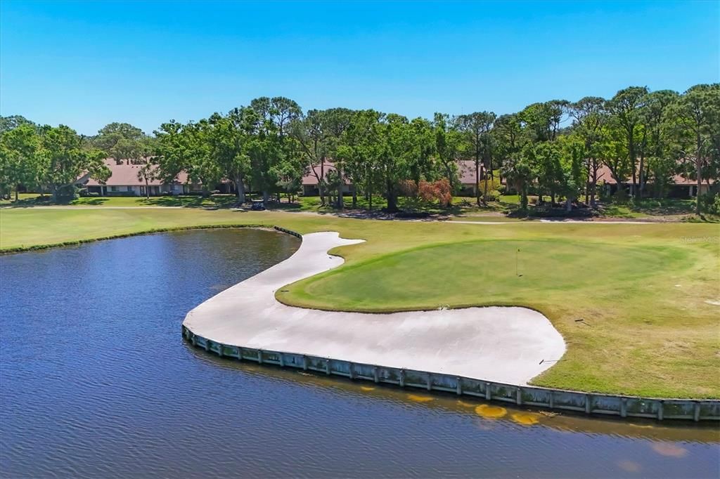 На продажу: $295,000 (2 спален, 2 ванн, 1141 Квадратных фут)