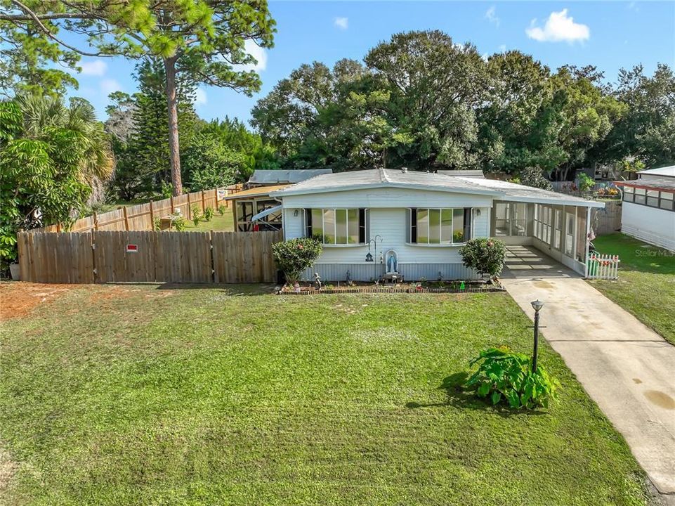 For Sale: $175,000 (2 beds, 2 baths, 1368 Square Feet)