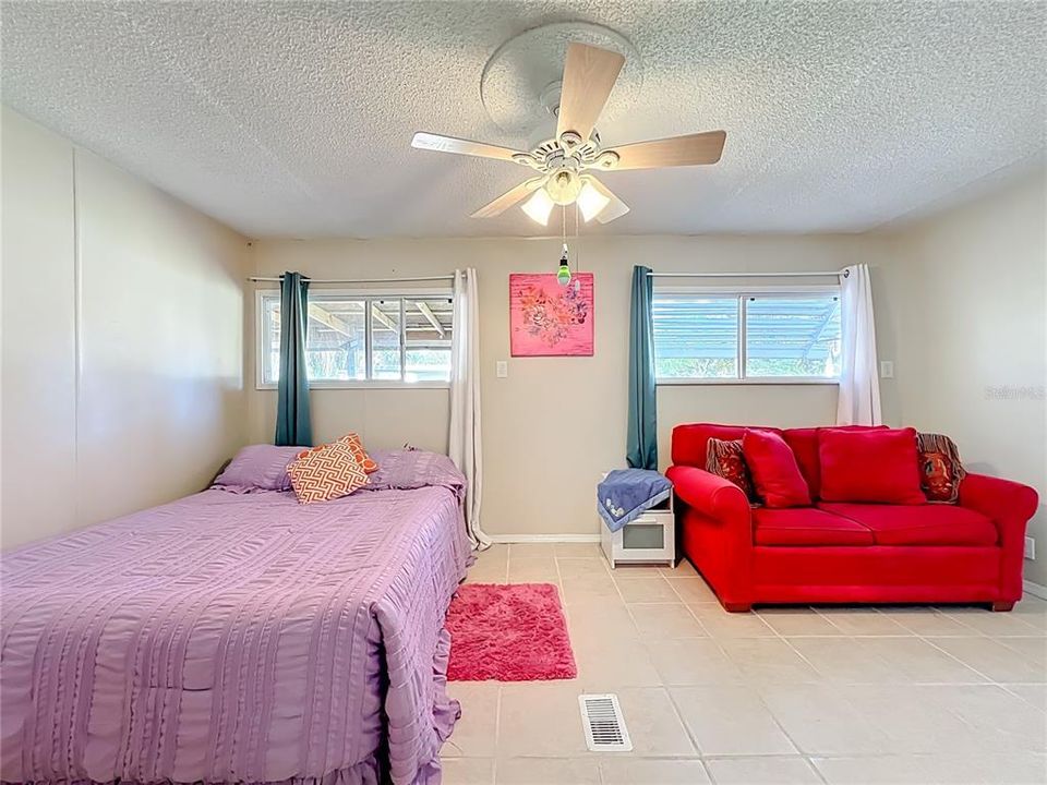 For Sale: $175,000 (2 beds, 2 baths, 1368 Square Feet)