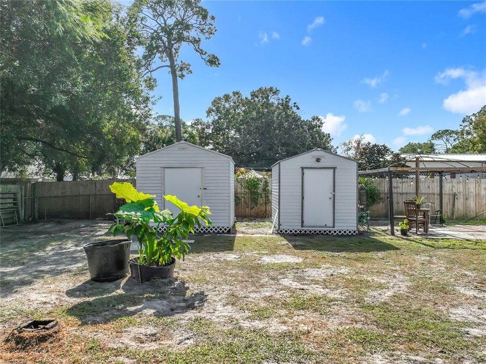 For Sale: $175,000 (2 beds, 2 baths, 1368 Square Feet)