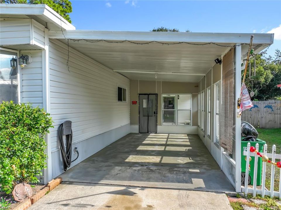 For Sale: $175,000 (2 beds, 2 baths, 1368 Square Feet)