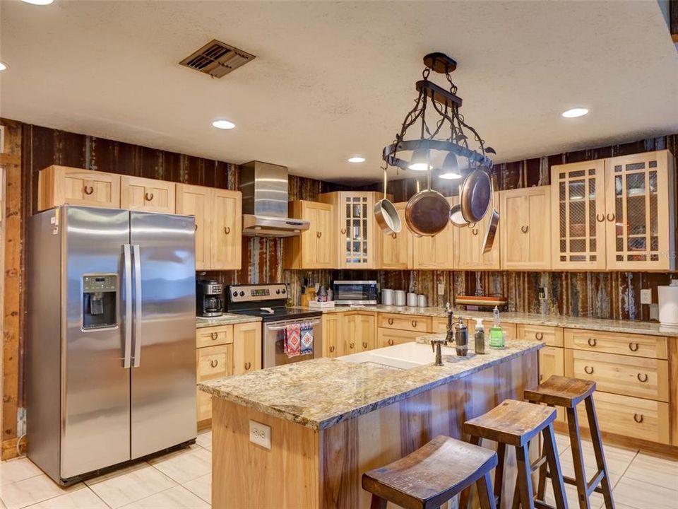 For Sale: $625,000 (3 beds, 2 baths, 2329 Square Feet)