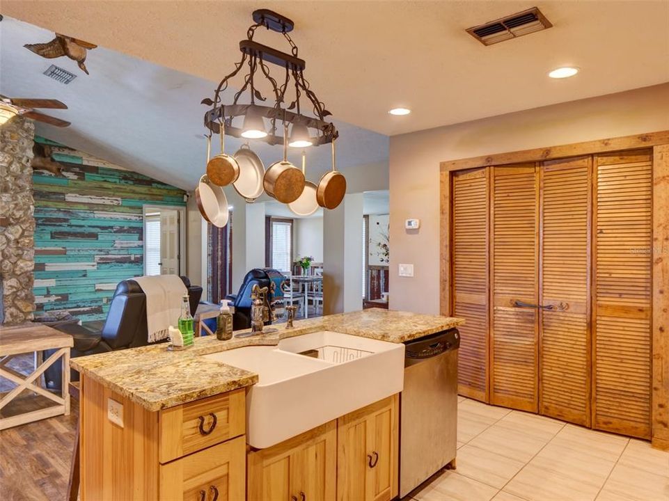 For Sale: $625,000 (3 beds, 2 baths, 2329 Square Feet)