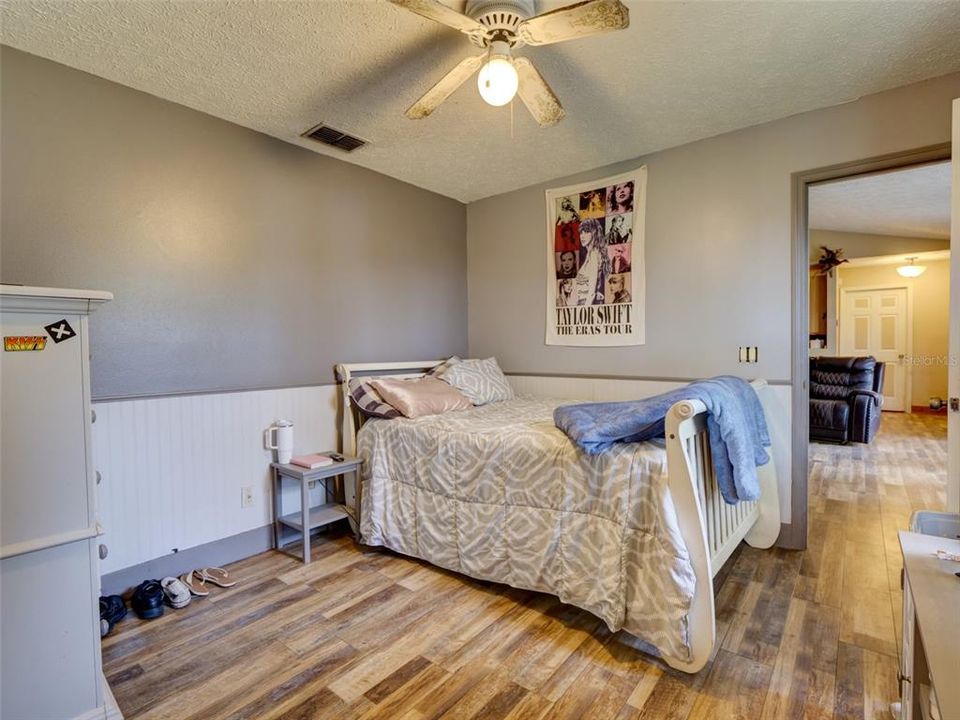 For Sale: $625,000 (3 beds, 2 baths, 2329 Square Feet)