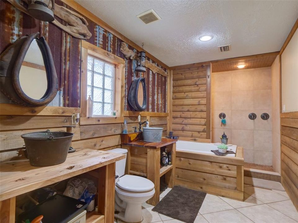 For Sale: $625,000 (3 beds, 2 baths, 2329 Square Feet)