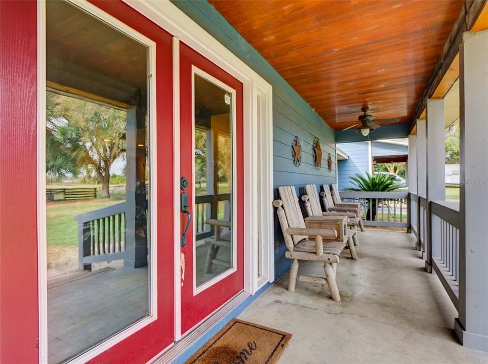 For Sale: $625,000 (3 beds, 2 baths, 2329 Square Feet)