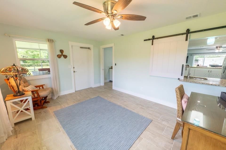 En Renta: $3,100 (3 camas, 2 baños, 2393 Pies cuadrados)