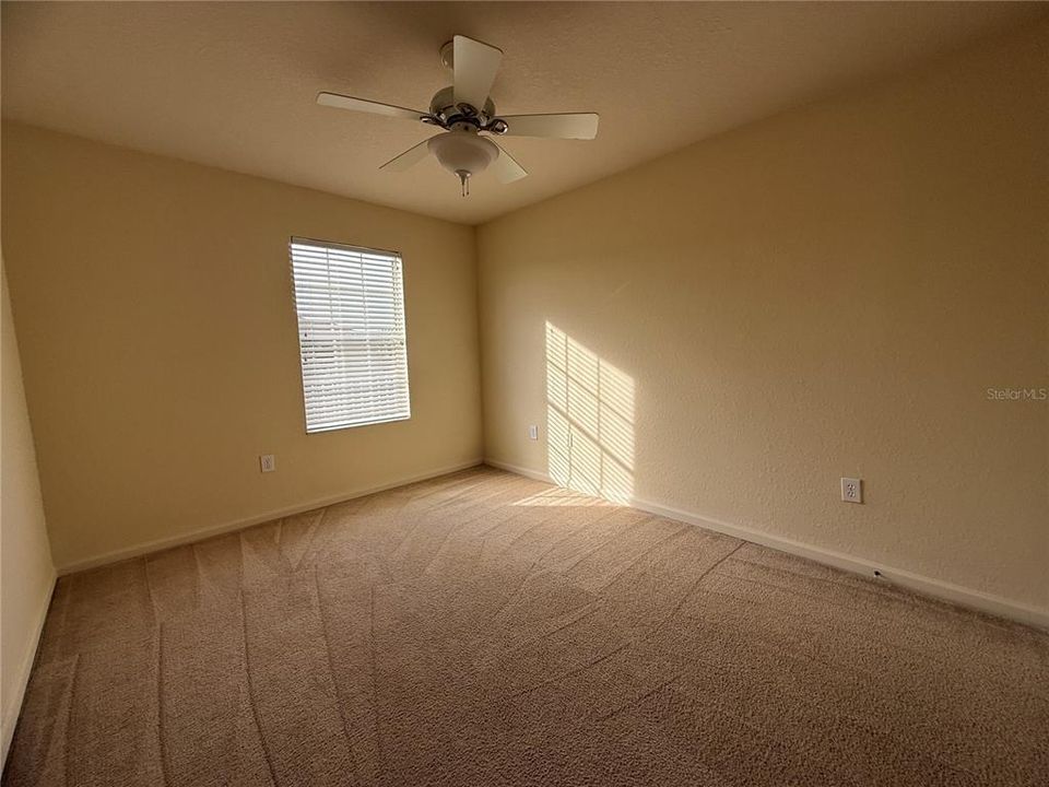 待售: $355,000 (3 贝兹, 2 浴室, 2013 平方英尺)