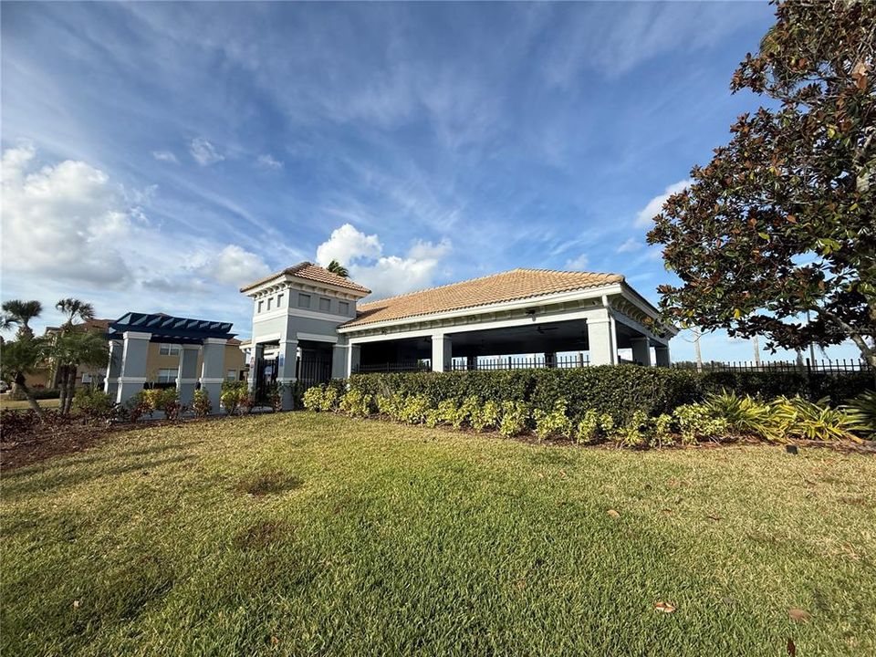 待售: $355,000 (3 贝兹, 2 浴室, 2013 平方英尺)