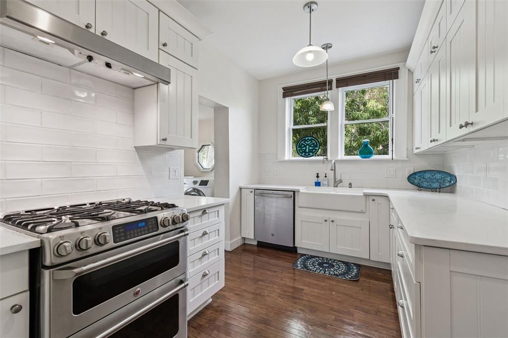 En Venta: $949,300 (5 camas, 3 baños, 3126 Pies cuadrados)