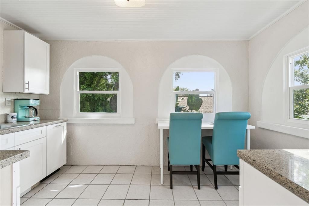 En Venta: $949,300 (5 camas, 3 baños, 3126 Pies cuadrados)