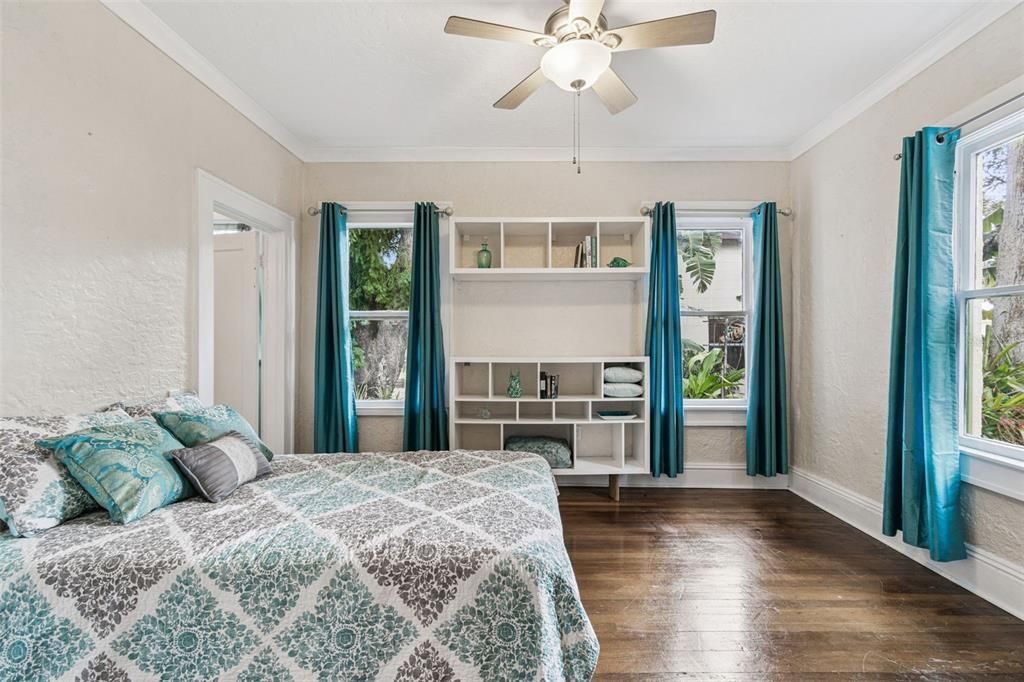 En Venta: $949,300 (5 camas, 3 baños, 3126 Pies cuadrados)