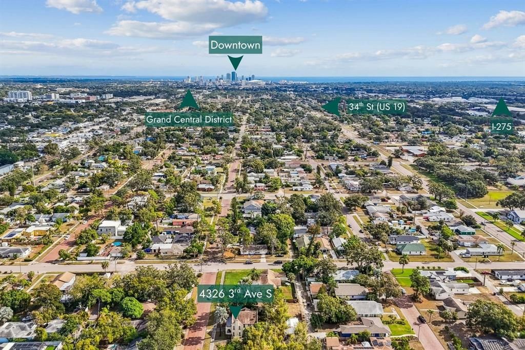 En Venta: $949,300 (5 camas, 3 baños, 3126 Pies cuadrados)