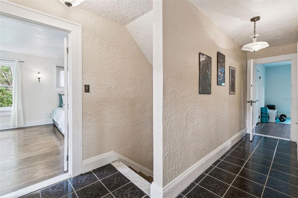 En Venta: $949,300 (5 camas, 3 baños, 3126 Pies cuadrados)