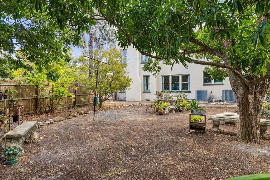 En Venta: $949,300 (5 camas, 3 baños, 3126 Pies cuadrados)