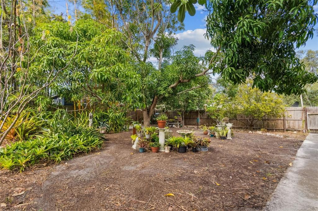 En Venta: $949,300 (5 camas, 3 baños, 3126 Pies cuadrados)