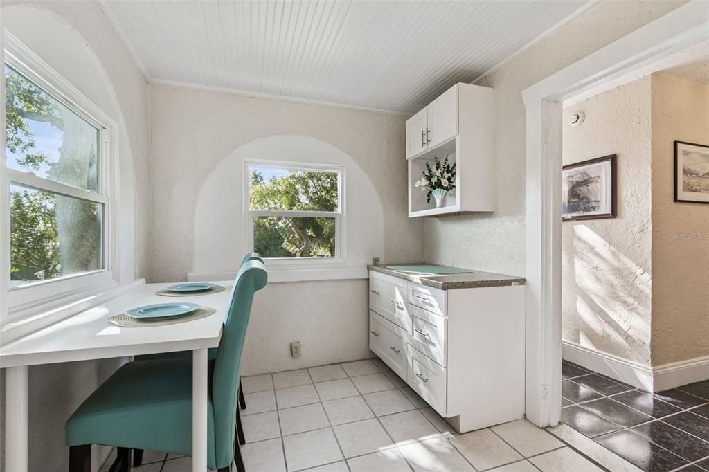 En Venta: $949,300 (5 camas, 3 baños, 3126 Pies cuadrados)