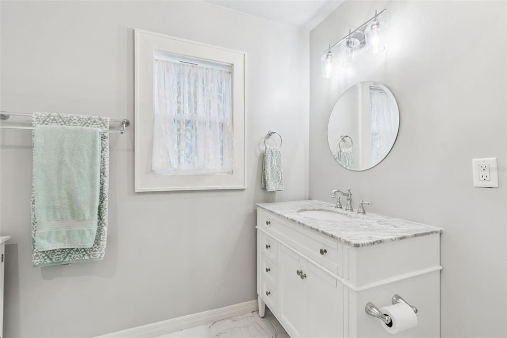 En Venta: $949,300 (5 camas, 3 baños, 3126 Pies cuadrados)