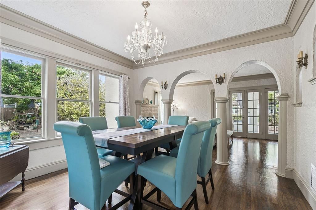 En Venta: $949,300 (5 camas, 3 baños, 3126 Pies cuadrados)